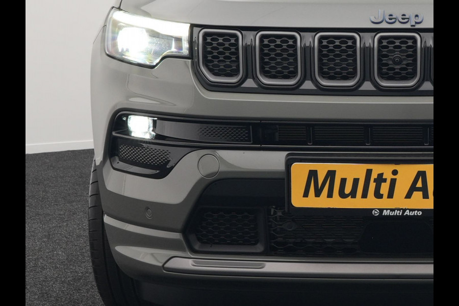 Jeep Compass 4xe 240 Plug-in Hybrid Electric S 240pk Dealer O.H PHEV | Trekhaak | Panodak | Adaptive Cruise | 360 Camera | Lederen Sportstoelen Memory & Ventilatie | Apple Carplay | Alpine Sound | Virtual | DAB |