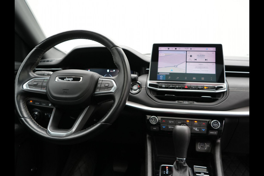 Jeep Compass 4xe 240 Plug-in Hybrid Electric S 240pk Dealer O.H PHEV | Trekhaak | Panodak | Adaptive Cruise | 360 Camera | Lederen Sportstoelen Memory & Ventilatie | Apple Carplay | Alpine Sound | Virtual | DAB |