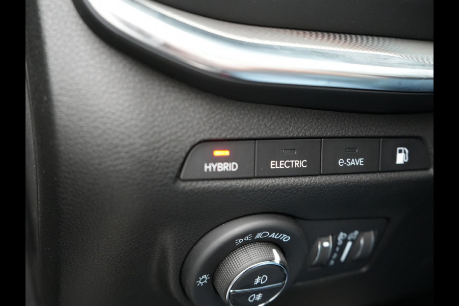 Jeep Compass 4xe 240 Plug-in Hybrid Electric S 240pk Dealer O.H PHEV | Trekhaak | Panodak | Adaptive Cruise | 360 Camera | Lederen Sportstoelen Memory & Ventilatie | Apple Carplay | Alpine Sound | Virtual | DAB |