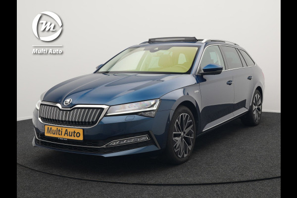 Škoda Superb Combi TSI iV Lauren & Klement Plug In Hybrid 218pk Dealer O.H PHEV | Panodak | Adaptive Cruise | 360 Camera | Lederen Sportstoelen Memory & Ventilatie | Lane assist | Navigatie | Apple Carplay | Virtual | Sfeerverlichting | Park Assist | DAB |