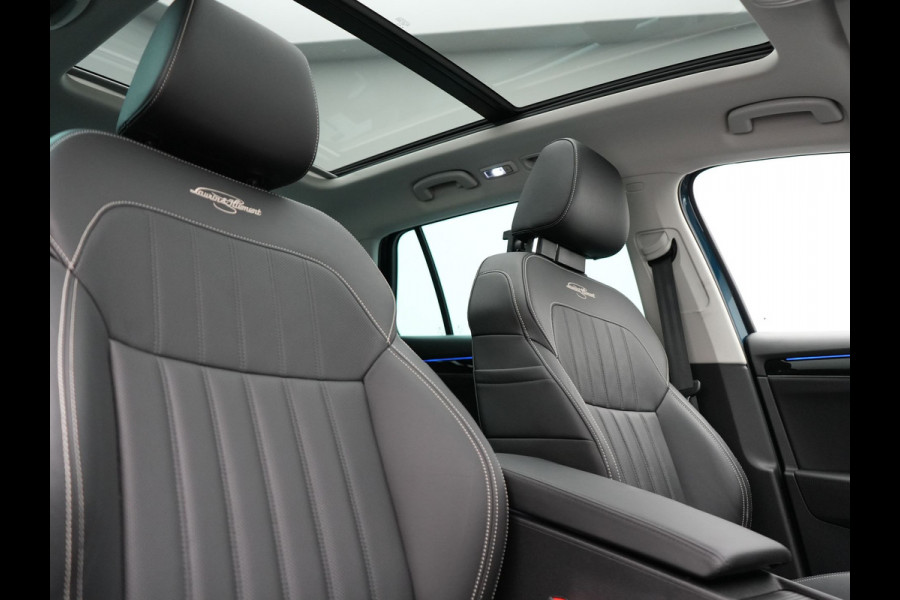 Škoda Superb Combi TSI iV Lauren & Klement Plug In Hybrid 218pk Dealer O.H PHEV | Panodak | Adaptive Cruise | 360 Camera | Lederen Sportstoelen Memory & Ventilatie | Lane assist | Navigatie | Apple Carplay | Virtual | Sfeerverlichting | Park Assist | DAB |