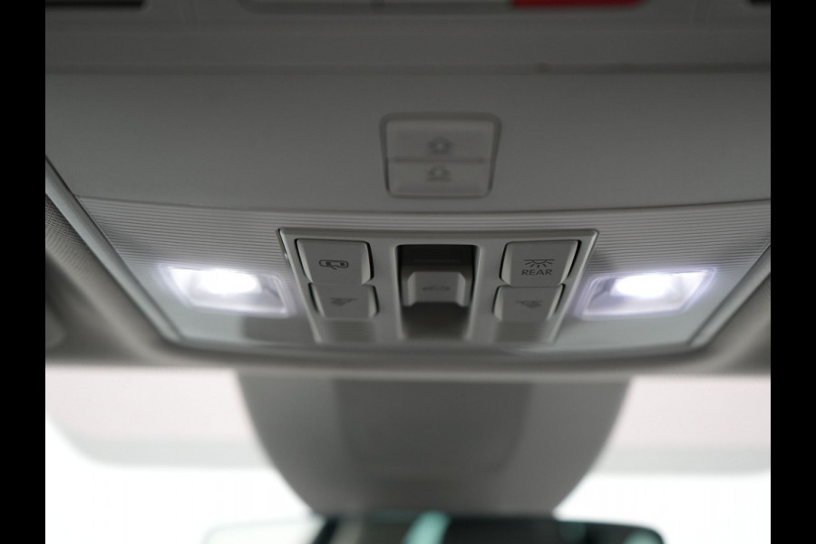 Škoda Superb Combi TSI iV Lauren & Klement Plug In Hybrid 218pk Dealer O.H PHEV | Panodak | Adaptive Cruise | 360 Camera | Lederen Sportstoelen Memory & Ventilatie | Lane assist | Navigatie | Apple Carplay | Virtual | Sfeerverlichting | Park Assist | DAB |