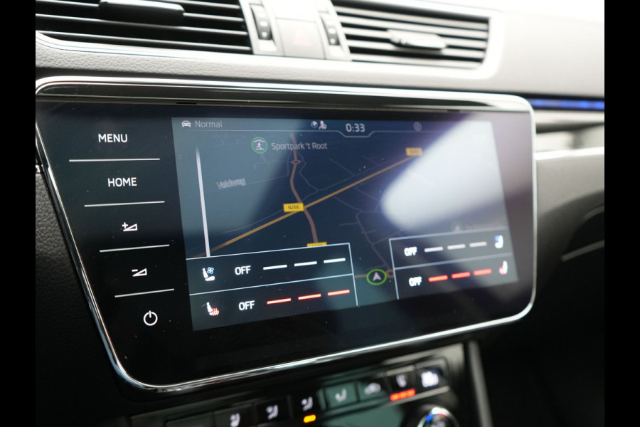 Škoda Superb Combi TSI iV Lauren & Klement Plug In Hybrid 218pk Dealer O.H PHEV | Panodak | Adaptive Cruise | 360 Camera | Lederen Sportstoelen Memory & Ventilatie | Lane assist | Navigatie | Apple Carplay | Virtual | Sfeerverlichting | Park Assist | DAB |