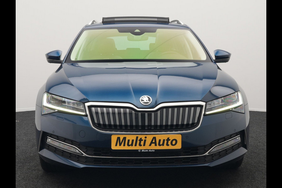 Škoda Superb Combi TSI iV Lauren & Klement Plug In Hybrid 218pk Dealer O.H PHEV | Panodak | Adaptive Cruise | 360 Camera | Lederen Sportstoelen Memory & Ventilatie | Lane assist | Navigatie | Apple Carplay | Virtual | Sfeerverlichting | Park Assist | DAB |