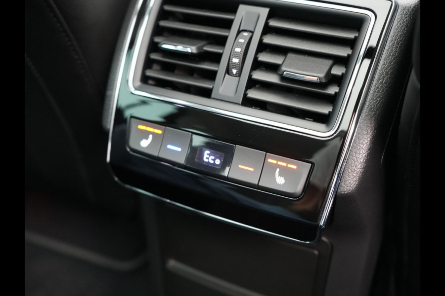 Škoda Superb Combi TSI iV Lauren & Klement Plug In Hybrid 218pk Dealer O.H PHEV | Panodak | Adaptive Cruise | 360 Camera | Lederen Sportstoelen Memory & Ventilatie | Lane assist | Navigatie | Apple Carplay | Virtual | Sfeerverlichting | Park Assist | DAB |