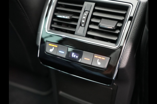 Škoda Superb Combi TSI iV Lauren & Klement Plug In Hybrid 218pk Dealer O.H PHEV | Panodak | Adaptive Cruise | 360 Camera | Lederen Sportstoelen Memory & Ventilatie | Lane assist | Navigatie | Apple Carplay | Virtual | Sfeerverlichting | Park Assist | DAB |