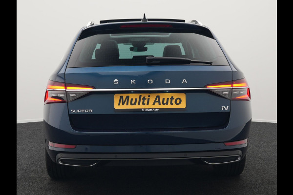 Škoda Superb Combi TSI iV Lauren & Klement Plug In Hybrid 218pk Dealer O.H PHEV | Panodak | Adaptive Cruise | 360 Camera | Lederen Sportstoelen Memory & Ventilatie | Lane assist | Navigatie | Apple Carplay | Virtual | Sfeerverlichting | Park Assist | DAB |