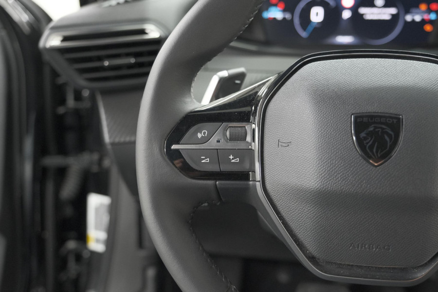 Peugeot 2008 PureTech 130 EAT8 Allure | 360 Camera | Adaptieve Cruise Control | Dodehoekdetectie | Navigatie