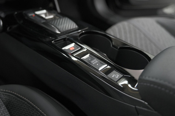 Peugeot 2008 PureTech 130 EAT8 Allure | 360 Camera | Adaptieve Cruise Control | Dodehoekdetectie | Navigatie