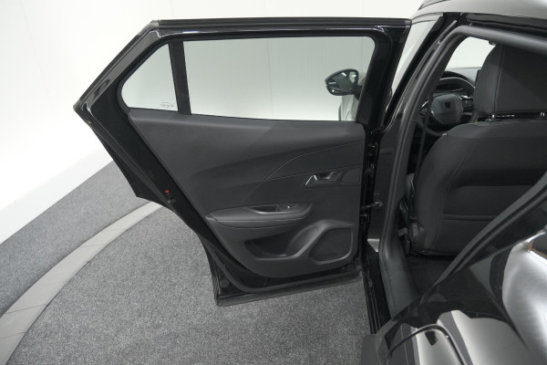 Peugeot 2008 PureTech 130 EAT8 Allure | 360 Camera | Adaptieve Cruise Control | Dodehoekdetectie | Navigatie