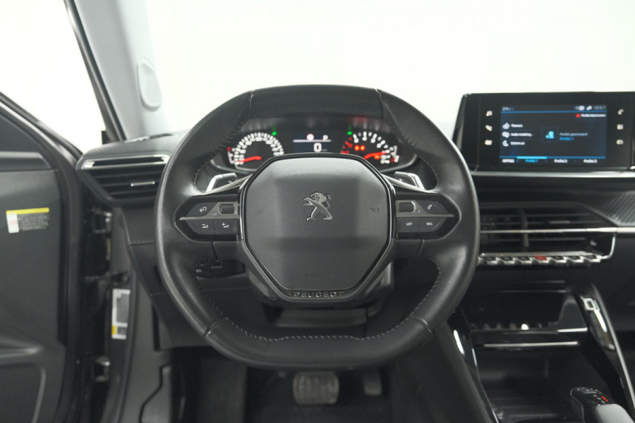 Peugeot 2008 PureTech 130 EAT8 Allure Pack | Trekhaak | Camera | Navigatie | Parkeersensoren | Stoelverwarming