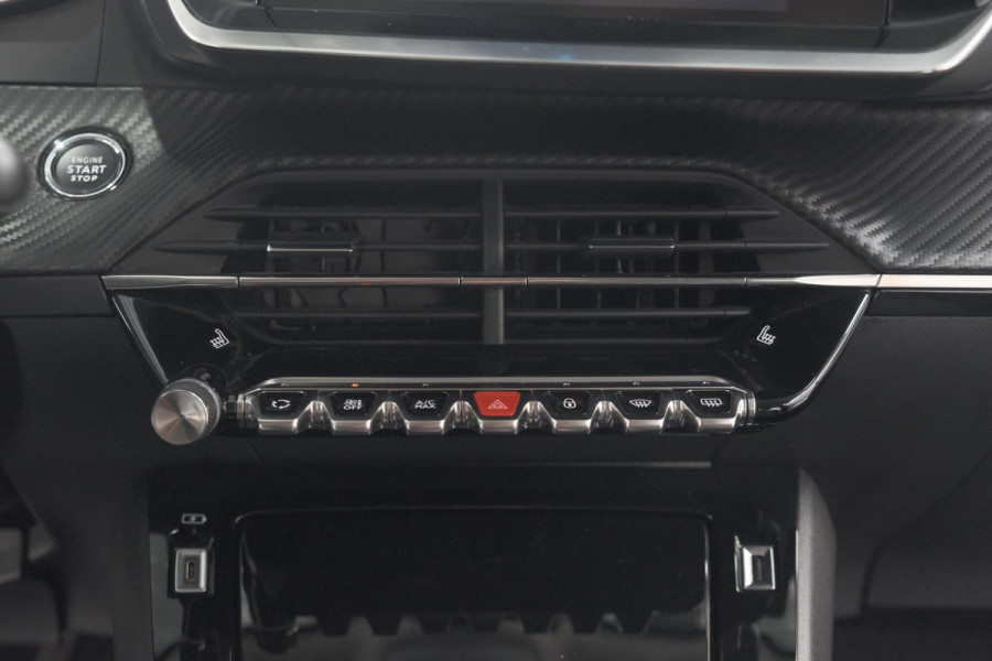 Peugeot 2008 PureTech 130 EAT8 Allure Pack | Trekhaak | Camera | Navigatie | Parkeersensoren | Stoelverwarming