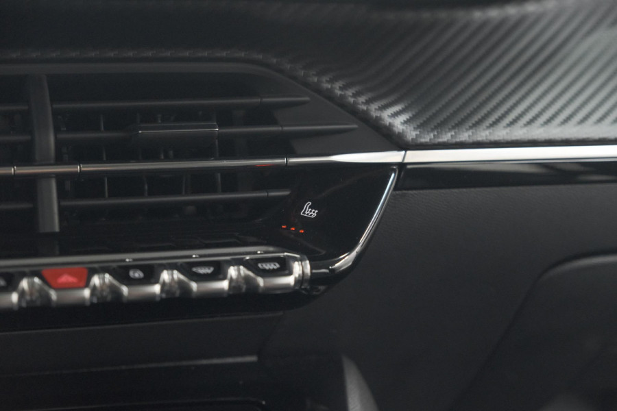 Peugeot 2008 PureTech 130 EAT8 Allure Pack | Trekhaak | Camera | Navigatie | Parkeersensoren | Stoelverwarming
