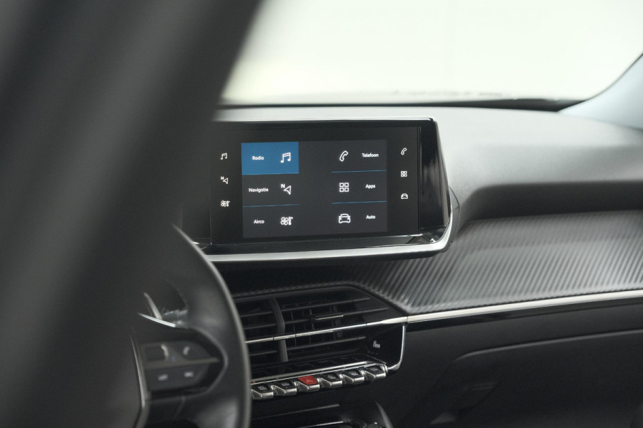 Peugeot 2008 PureTech 130 EAT8 Allure Pack | Trekhaak | Camera | Navigatie | Parkeersensoren | Stoelverwarming