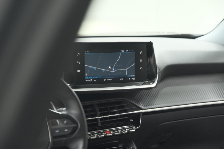 Peugeot 2008 PureTech 130 EAT8 Allure Pack | Trekhaak | Camera | Navigatie | Parkeersensoren | Stoelverwarming