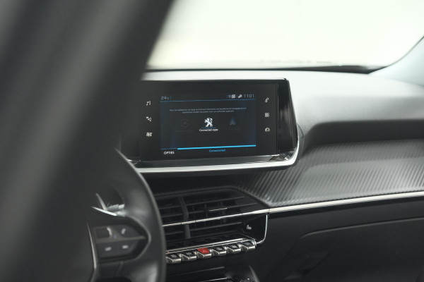 Peugeot 2008 PureTech 130 EAT8 Allure Pack | Trekhaak | Camera | Navigatie | Parkeersensoren | Stoelverwarming