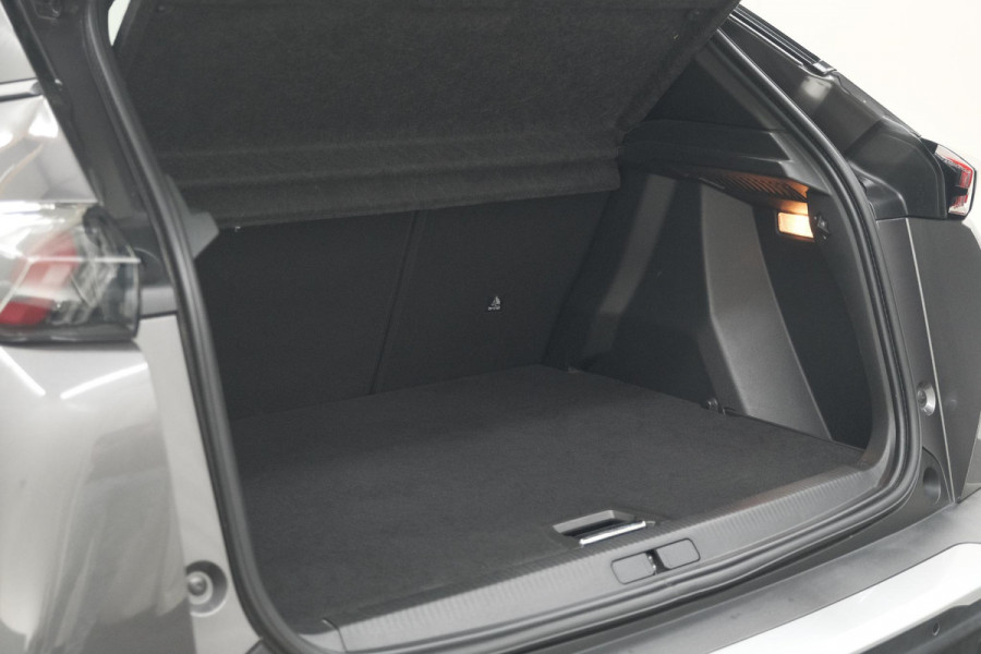 Peugeot 2008 PureTech 130 EAT8 Allure Pack | Trekhaak | Camera | Navigatie | Parkeersensoren | Stoelverwarming