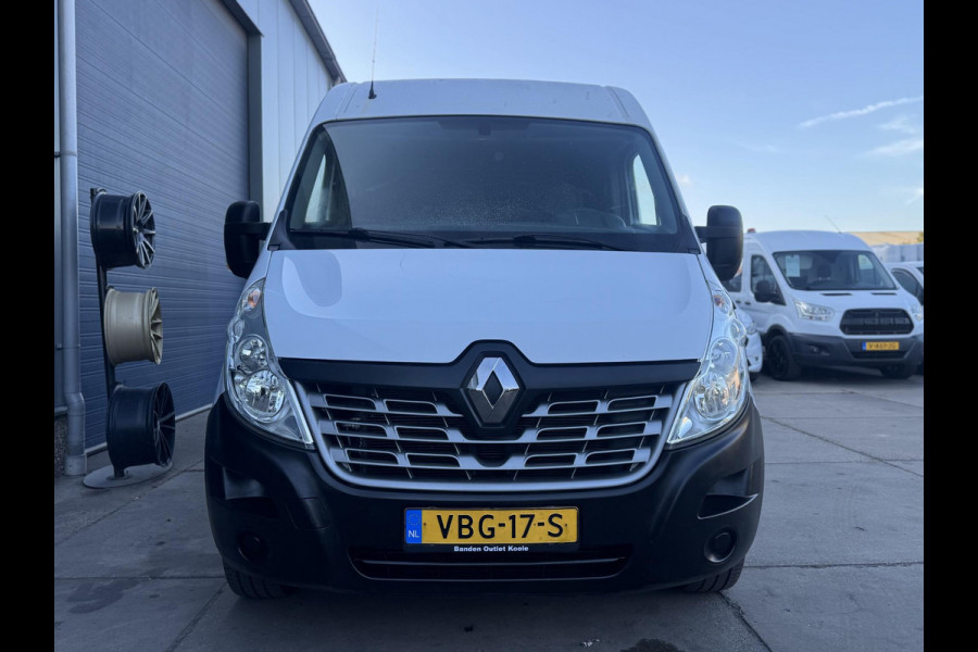 Renault Master T35 2.3 dCi L2H2 LAADKLEP / AIRCO / CRUISE CONTROLE / N.A.P / EURO 6
