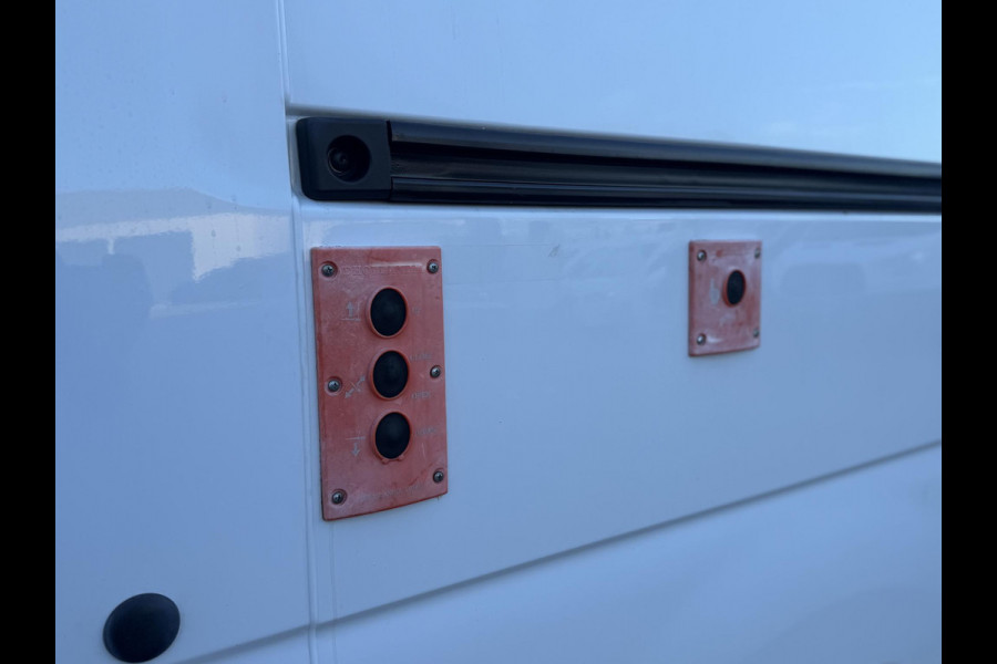 Renault Master T35 2.3 dCi L2H2 LAADKLEP / AIRCO / CRUISE CONTROLE / N.A.P / EURO 6