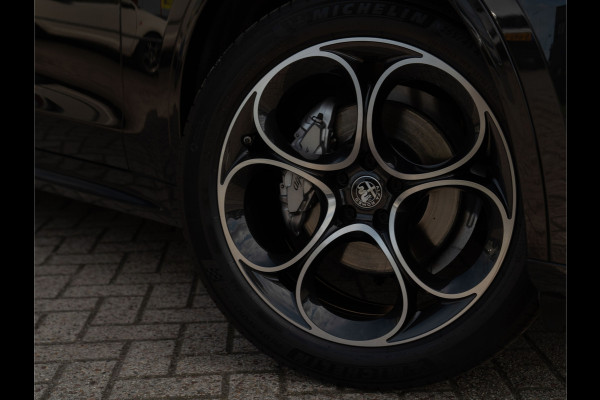 Alfa Romeo Stelvio 2.2 JTD AWD Veloce 210pk MY24 | Pano-dak | Matrix-LED | Veloce stoelen | Elektr. trekhaak