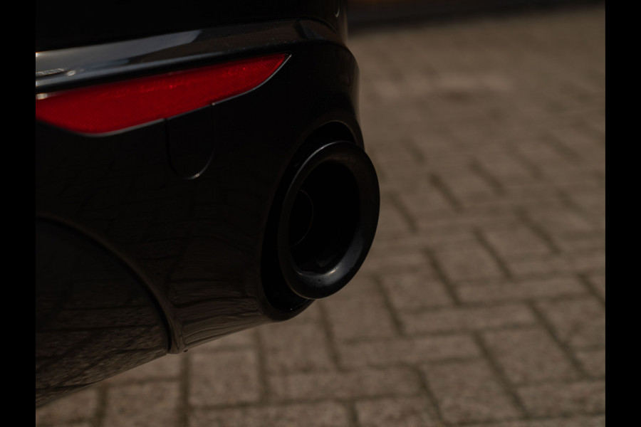 Alfa Romeo Stelvio 2.2 JTD AWD Veloce 210pk MY24 | Pano-dak | Matrix-LED | Veloce stoelen | Elektr. trekhaak