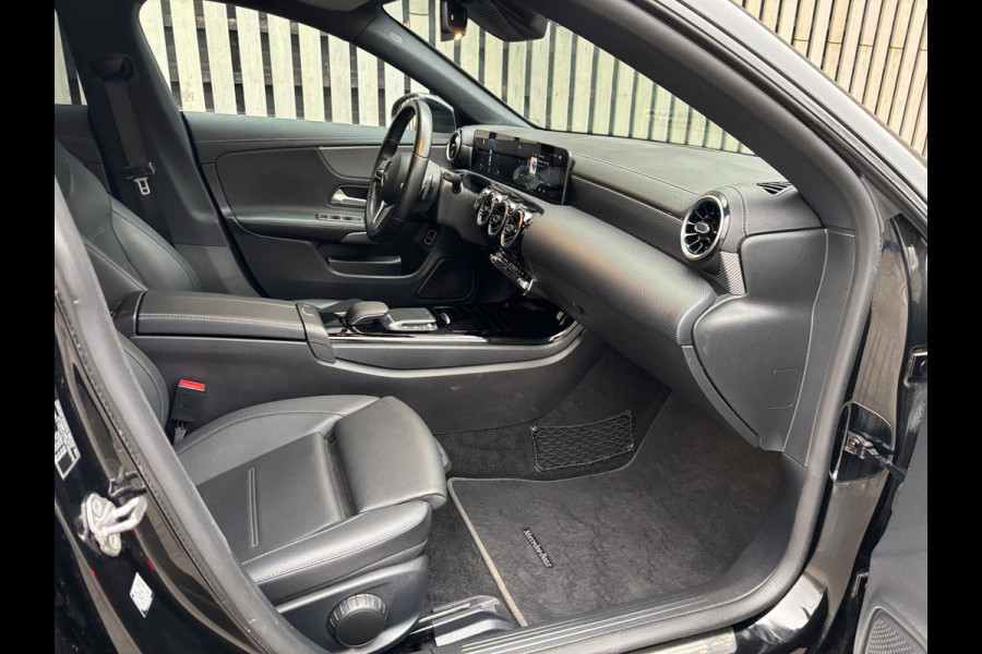 Mercedes-Benz CLA-Klasse 200 d Advantage 1e Eigenaar.