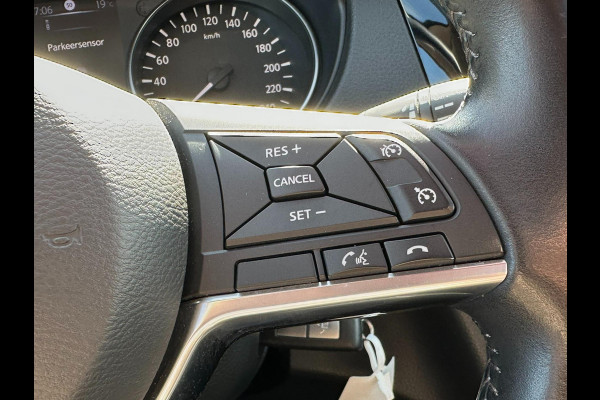 Nissan QASHQAI 1.2 N-Connecta l PANO