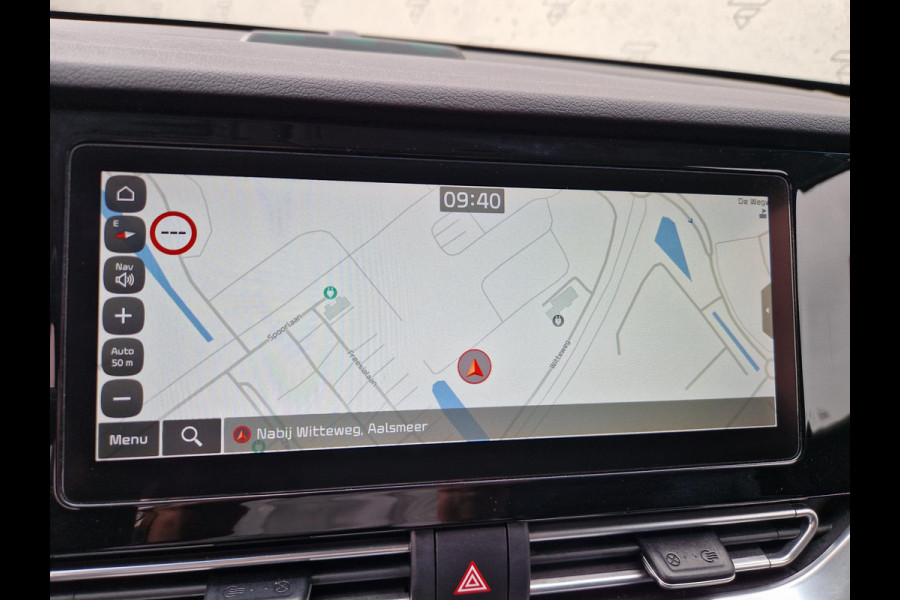 Kia e-Niro ExecutiveLine 64 kWh | 1e Eigenaar | Open Dak | LED | RMC Trekhaak | JBL | Stoelventilatie |