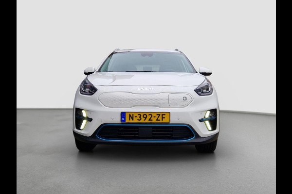 Kia e-Niro ExecutiveLine 64 kWh | 1e Eigenaar | Open Dak | LED | RMC Trekhaak | JBL | Stoelventilatie |