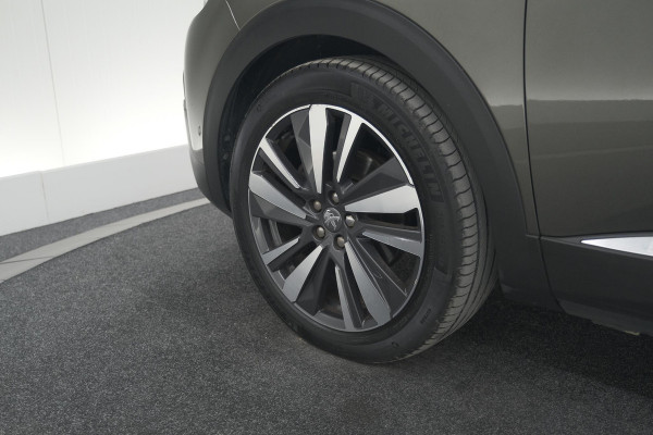 Peugeot 3008 PureTech 130 EAT8 Blue Lease Premium | Camera | Elektronische Kofferklep | Dodehoekdetectie | Navigatie