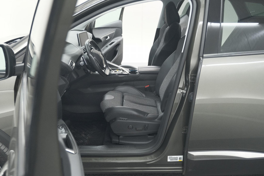 Peugeot 3008 PureTech 130 EAT8 Blue Lease Premium | Camera | Elektronische Kofferklep | Dodehoekdetectie | Navigatie
