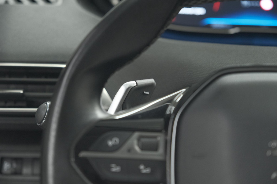 Peugeot 3008 PureTech 130 EAT8 Blue Lease Premium | Camera | Elektronische Kofferklep | Dodehoekdetectie | Navigatie