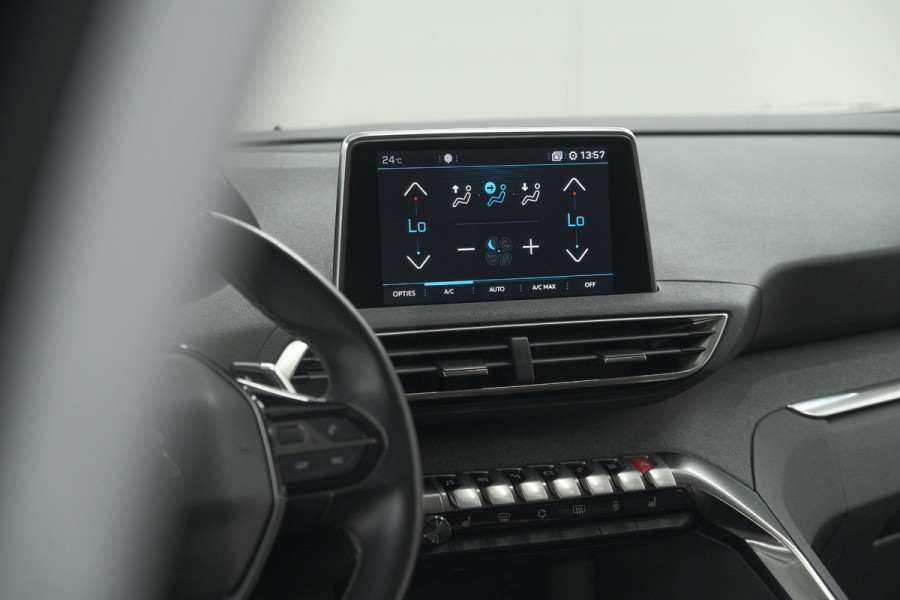 Peugeot 3008 PureTech 130 EAT8 Blue Lease Premium | Camera | Elektronische Kofferklep | Dodehoekdetectie | Navigatie
