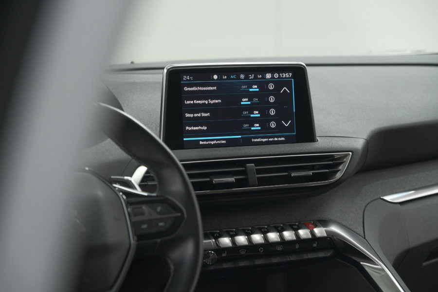 Peugeot 3008 PureTech 130 EAT8 Blue Lease Premium | Camera | Elektronische Kofferklep | Dodehoekdetectie | Navigatie
