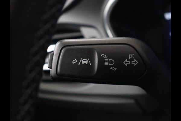 Ford Focus 1.0 EcoBoost Hybrid Titanium X | Stoel & stuurverwarming | Camera | Trekhaak | Carplay | Digital Cockpit | Full LED | Keyless