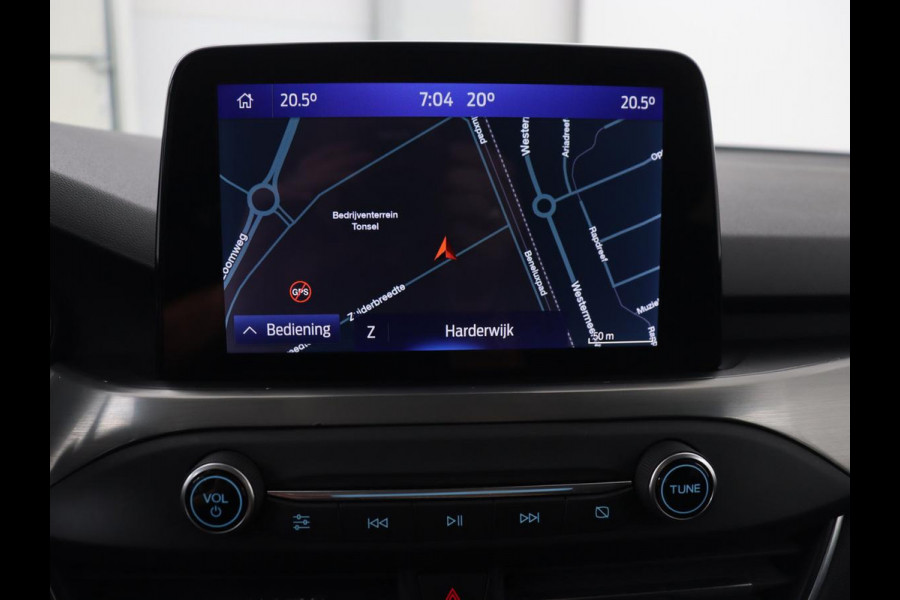 Ford Focus 1.0 EcoBoost Hybrid Titanium X | Stoel & stuurverwarming | Camera | Trekhaak | Carplay | Digital Cockpit | Full LED | Keyless