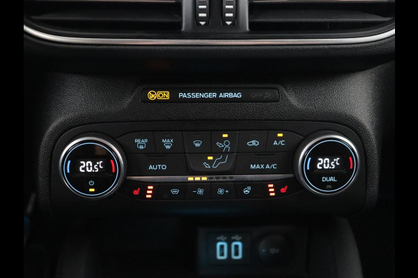 Ford Focus 1.0 EcoBoost Hybrid Titanium X | Stoel & stuurverwarming | Camera | Trekhaak | Carplay | Digital Cockpit | Full LED | Keyless