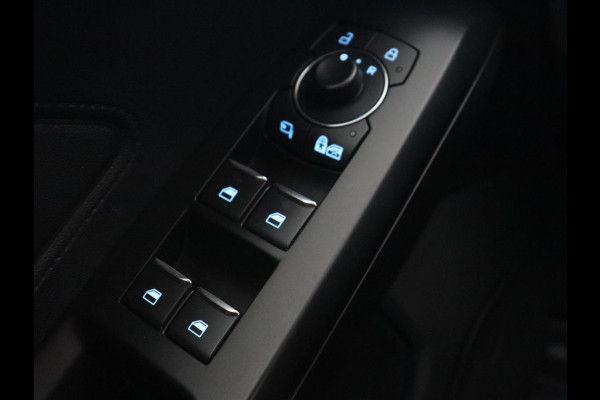 Ford Focus 1.0 EcoBoost Hybrid Titanium X | Stoel & stuurverwarming | Camera | Trekhaak | Carplay | Digital Cockpit | Full LED | Keyless