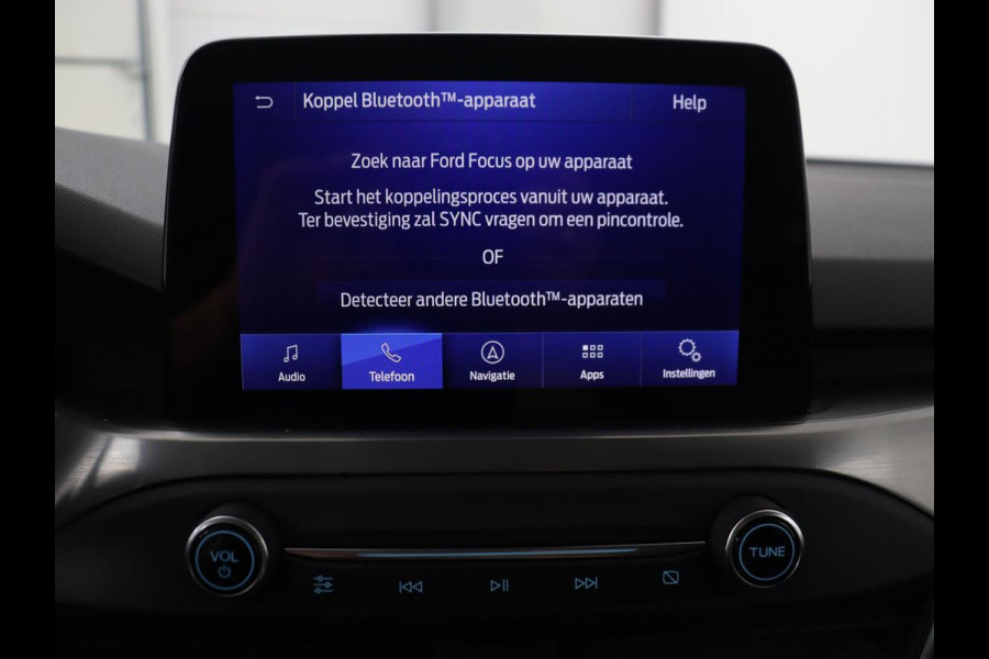 Ford Focus 1.0 EcoBoost Hybrid Titanium X | Stoel & stuurverwarming | Camera | Trekhaak | Carplay | Digital Cockpit | Full LED | Keyless