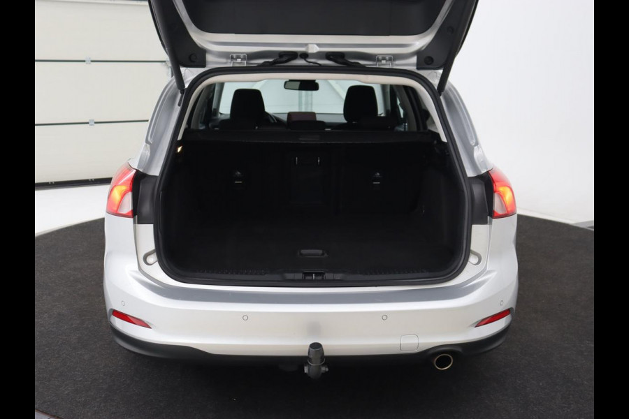 Ford Focus 1.0 EcoBoost Hybrid Titanium X | Stoel & stuurverwarming | Camera | Trekhaak | Carplay | Digital Cockpit | Full LED | Keyless
