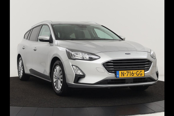 Ford Focus 1.0 EcoBoost Hybrid Titanium X | Stoel & stuurverwarming | Camera | Trekhaak | Carplay | Digital Cockpit | Full LED | Keyless