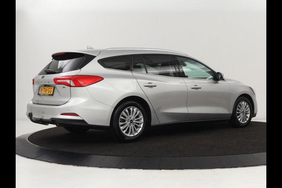 Ford Focus 1.0 EcoBoost Hybrid Titanium X | Stoel & stuurverwarming | Camera | Trekhaak | Carplay | Digital Cockpit | Full LED | Keyless