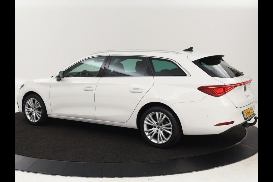 Seat Leon 1.5 TSI Style Launch Edition | Trekhaak | Camera | Adaptive cruise | Carplay | Parkeerhulp | Navigatie | Full LED