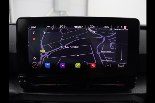 Seat Leon 1.5 TSI Style Launch Edition | Trekhaak | Camera | Adaptive cruise | Carplay | Parkeerhulp | Navigatie | Full LED