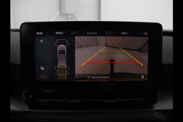 Seat Leon 1.5 TSI Style Launch Edition | Trekhaak | Camera | Adaptive cruise | Carplay | Parkeerhulp | Navigatie | Full LED