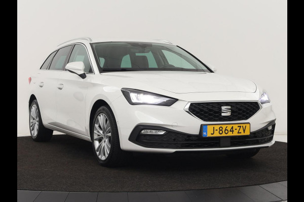 Seat Leon 1.5 TSI Style Launch Edition | Trekhaak | Camera | Adaptive cruise | Carplay | Parkeerhulp | Navigatie | Full LED