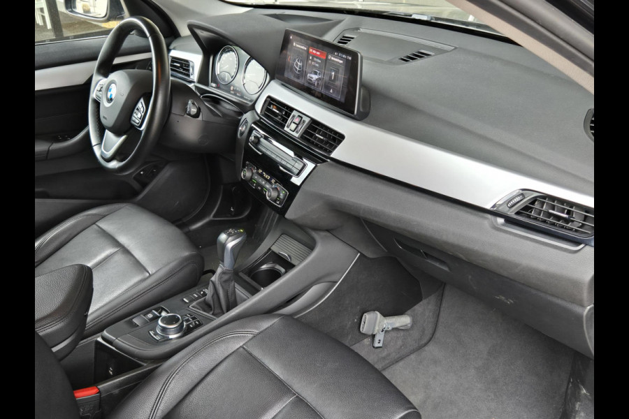 BMW X1 xDrive25e eDrive Edition | LEDER | HEAD UP | ELEKTR. KOFFERKLEP | TREKHAAK | CAMERA | LED KOPLAMPEN |