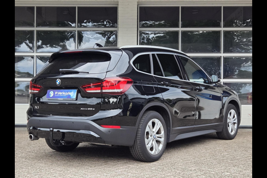 BMW X1 xDrive25e eDrive Edition | LEDER | HEAD UP | ELEKTR. KOFFERKLEP | TREKHAAK | CAMERA | LED KOPLAMPEN |