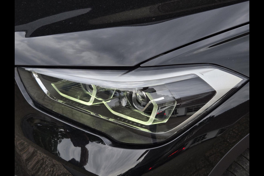 BMW X1 xDrive25e eDrive Edition | LEDER | HEAD UP | ELEKTR. KOFFERKLEP | TREKHAAK | CAMERA | LED KOPLAMPEN |
