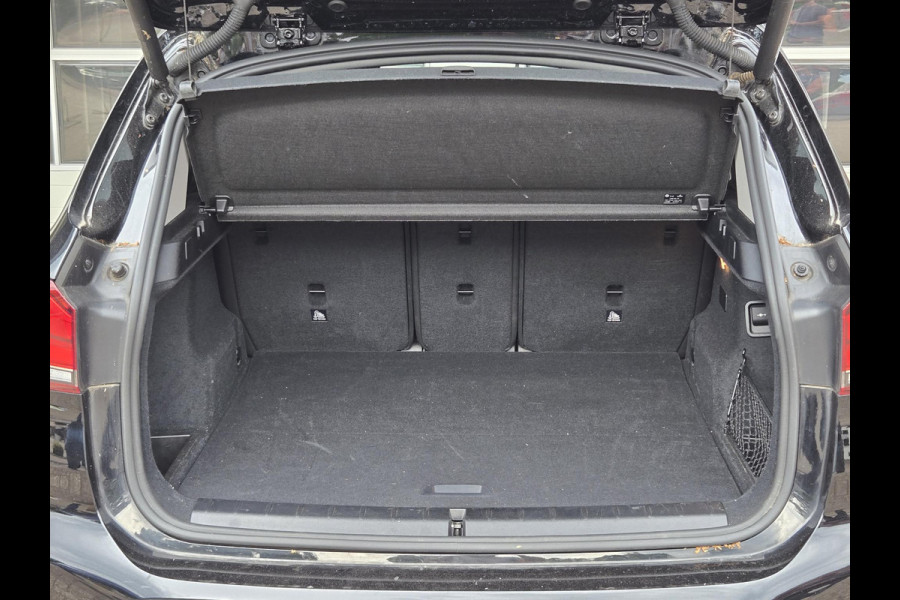 BMW X1 xDrive25e eDrive Edition | LEDER | HEAD UP | ELEKTR. KOFFERKLEP | TREKHAAK | CAMERA | LED KOPLAMPEN |